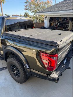Diamondback tonnaeu cover ford Toyota raptor f150