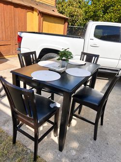 Black Counter Height Dining Table with 4 Chairs