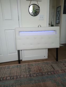 Twin Headboard In Pu Leather, Has USB Connection And Led Lights In Colors