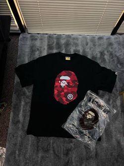 Red bape tee