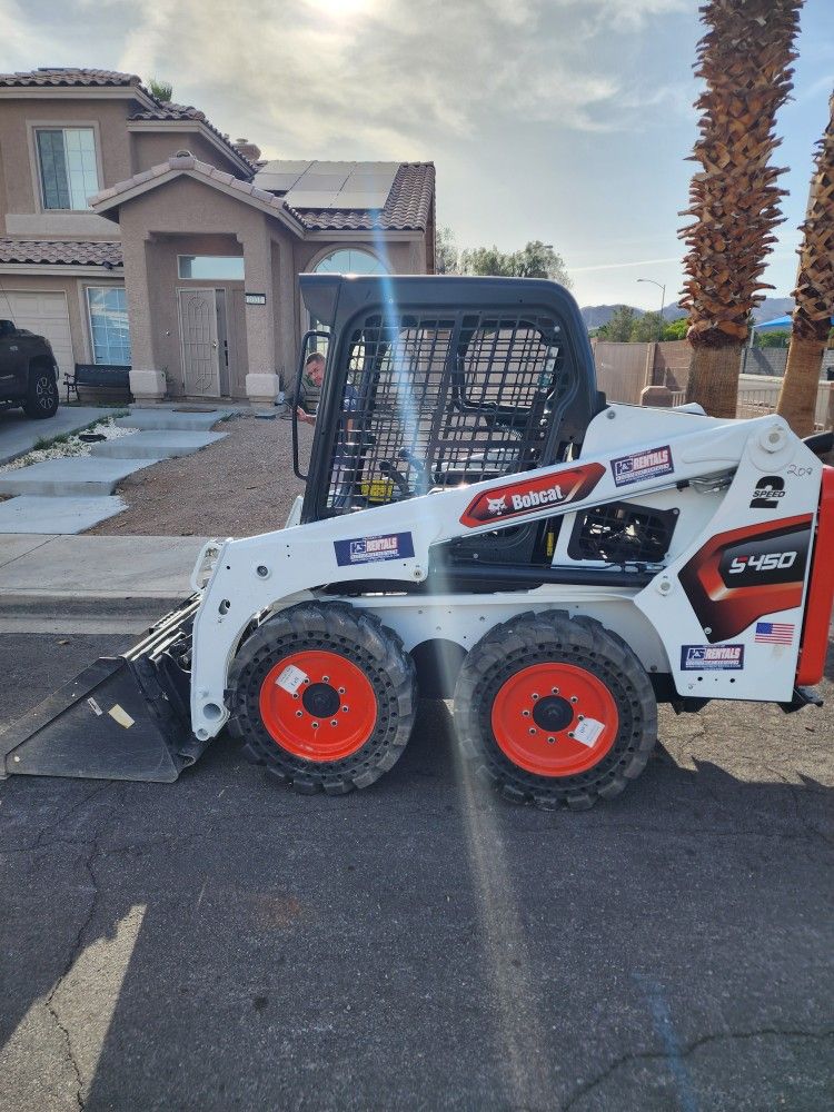 Bobcat S450 5ft Bucket