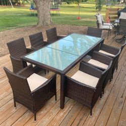 New! 4 CARTONS! AVIS 9 PIECE DINING SET

