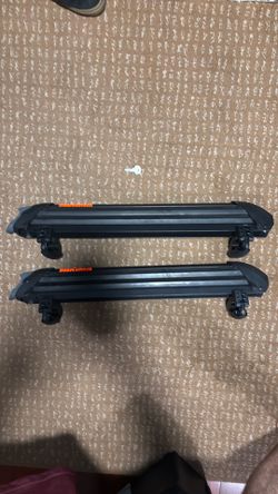 Yakima Ski & Snowboard Car Roof Rack, Fits up to 6 Ski Pairs or 4 Boards, PowderHound 6 - Rooftop Mount Racks for Reliable & Secure Transport