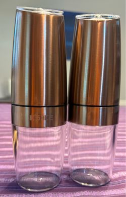 Electric Salt and Pepper Shaker