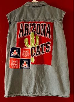 Upcycled Quilted Arizona Cats Blue Denim Sleeveless Shirt Size XL 14/16