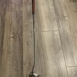 Odyssey White Hot 2-Ball Putter Right Hand 33”