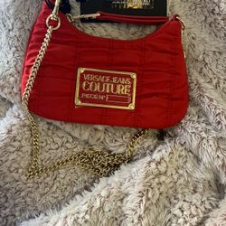 Going Out Versace Jean Red Bag 75$ Firm Brand New 