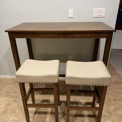 Kitchen Table Bar Height/High Top w/2  Cloth Padded Stools