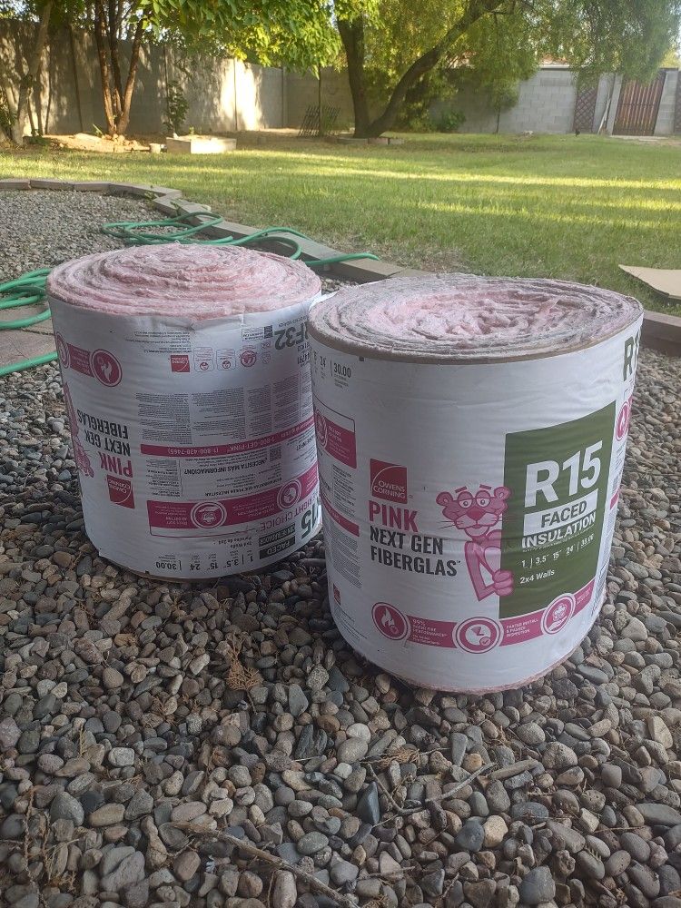 (2) New Rolls R15 Faced Insulation 24' X 15' Pink Panther