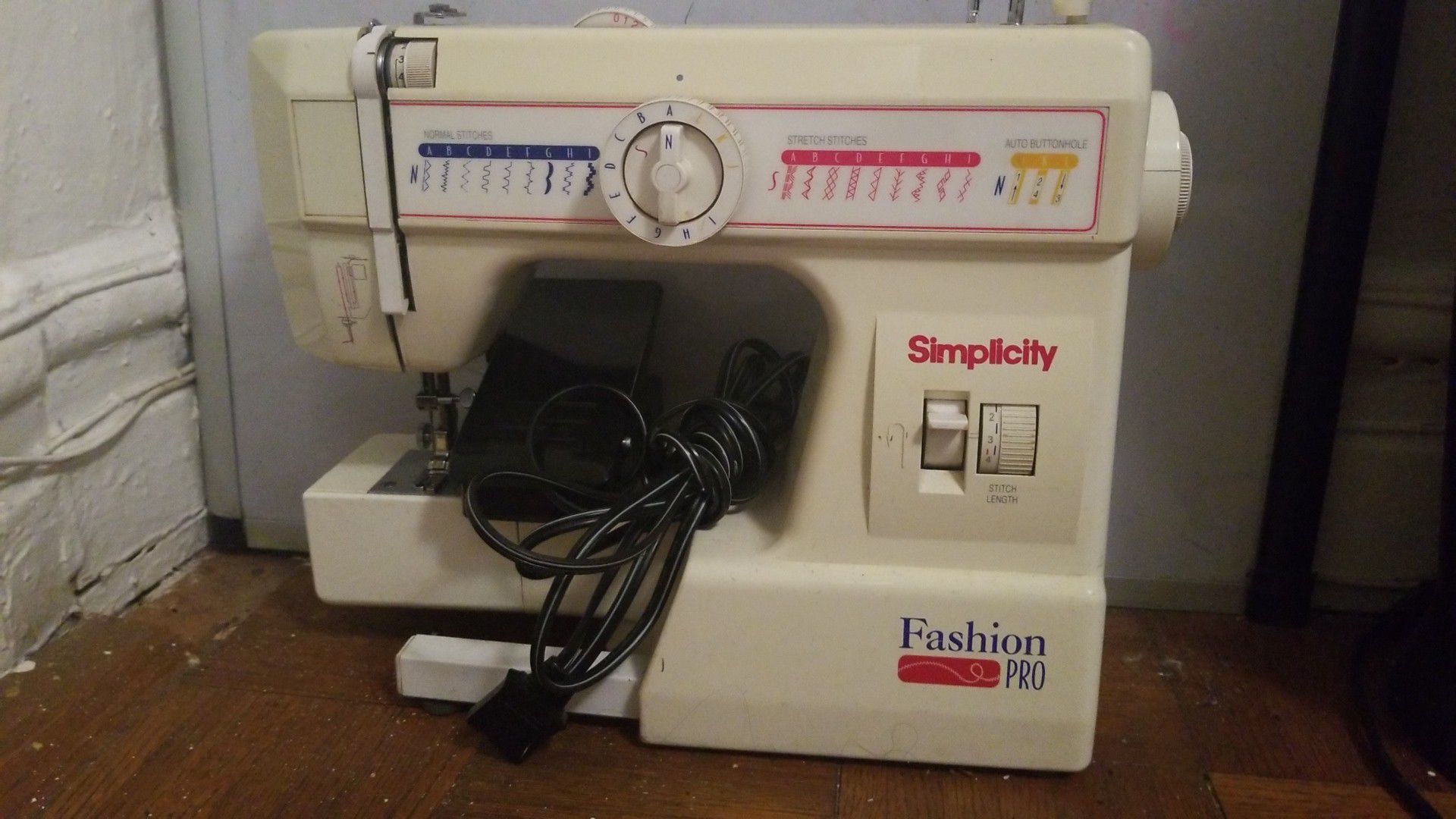 Simplicity sewing machine