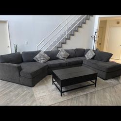 Living Spaces 3 Section Sectional Couch MOVING TO ANOTHER STATE END OF MONTH 