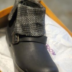 Rocket Boots Size 10