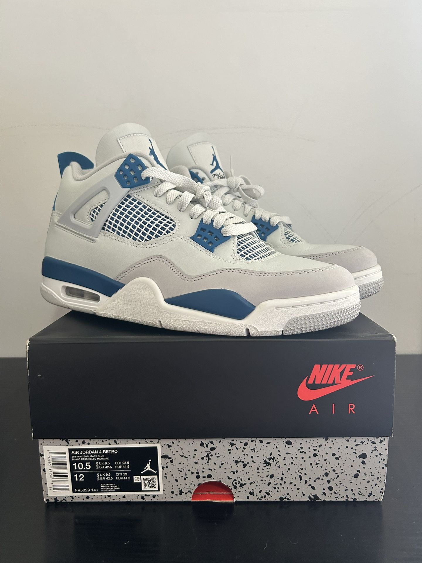 Jordan 4 Military Blue