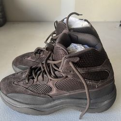 Adidas Yeezy dessert boot size 8m