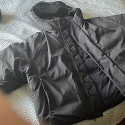 Lululemon Waterproof Puffer 