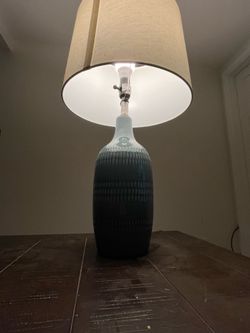Ceramic table lamp