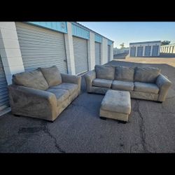 Microfiber light brown couch set Located In Mesa