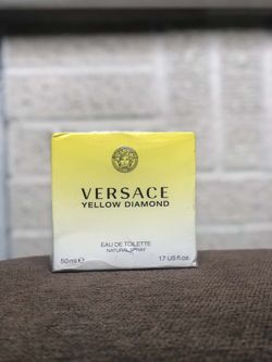 Versace Yellow Diamond Eau de Toilette 50ml and more