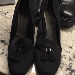 Ann Marino black suede high heeled pumps with front tassel in size 8