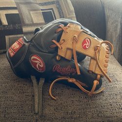 Rawlings Glove  