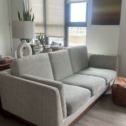 Article 3-seater couch