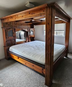 King size Oak Express Canopy bed with mirrors