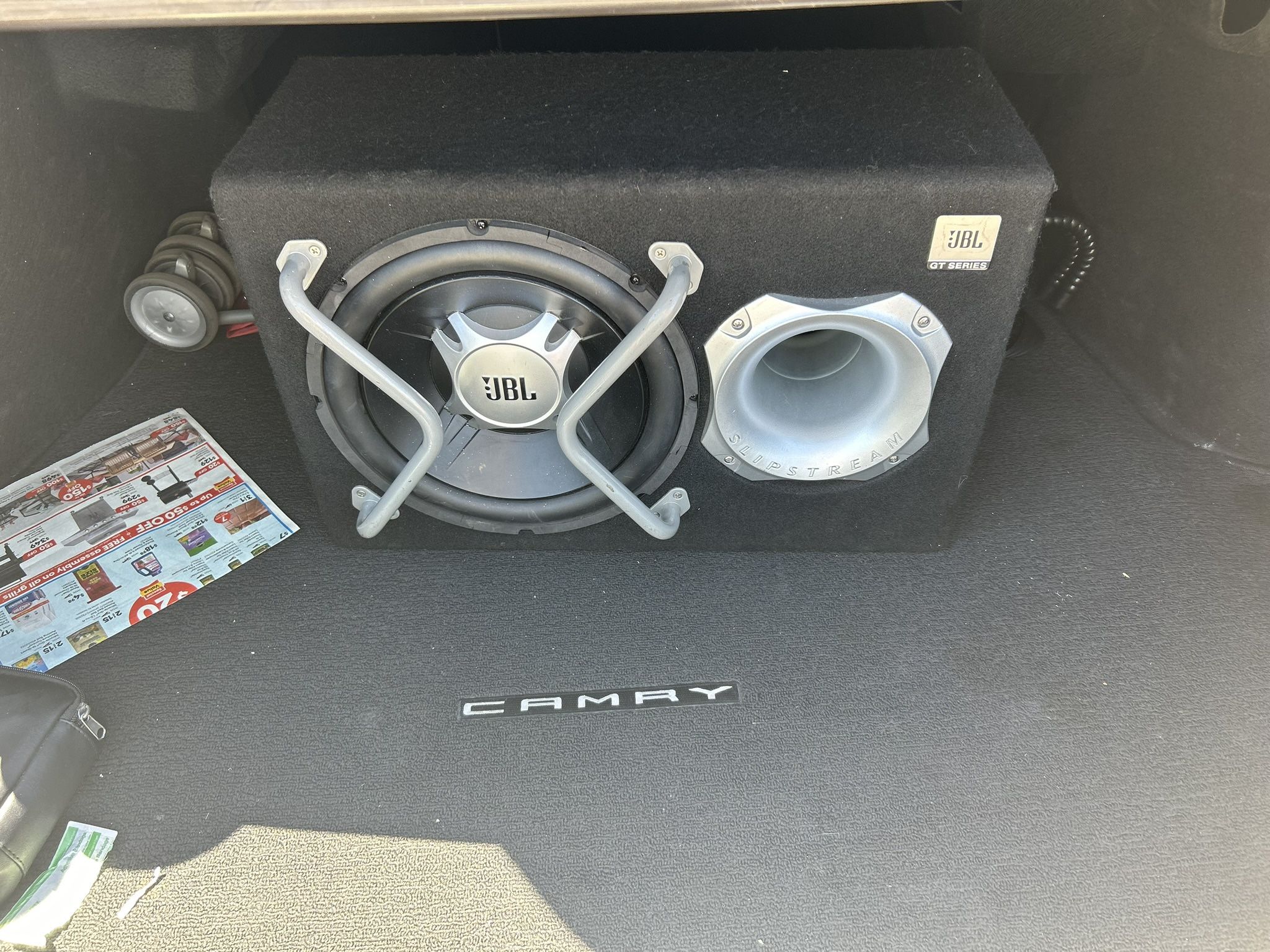 Stereo Plus Cords And LC2 Converter With Bass Controls