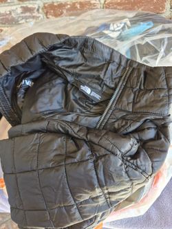 WOMENS CLOTHING.