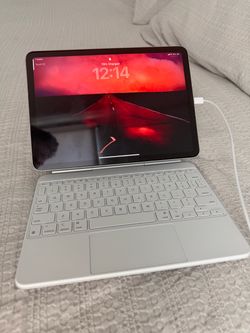 iPad m4 air Apple 2026 WiFi and cellular with Magic Keyboard