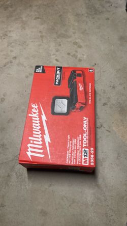 Milwaukee PACKOUT Flood Light M12 Cat.2356-20