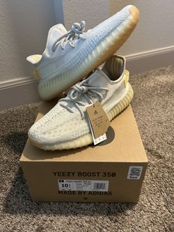 Yeezy Boost 350 V2 Light