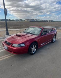 2003 ford mustang -V6 convertible 2D