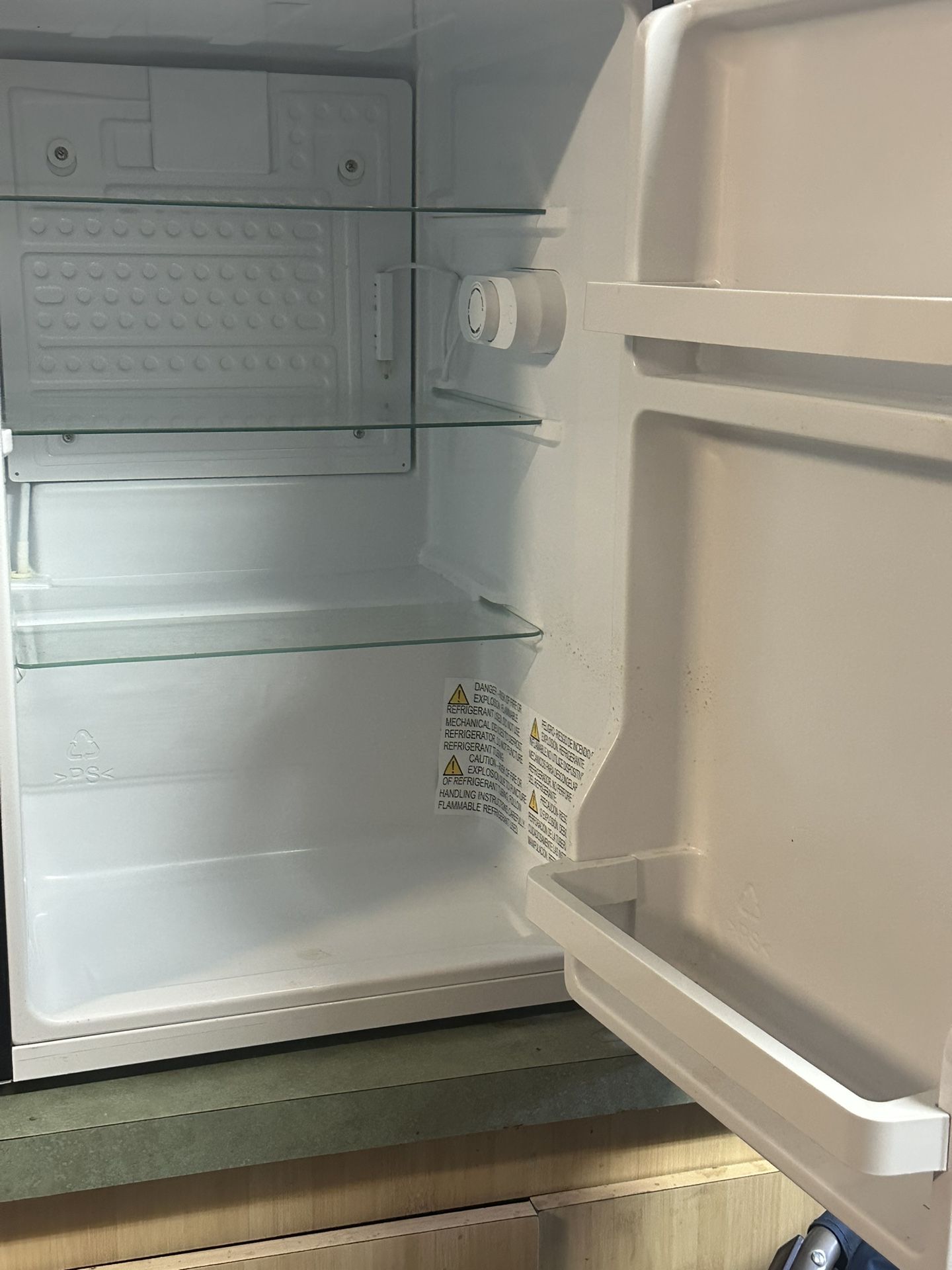 Hisense Mini Fridge