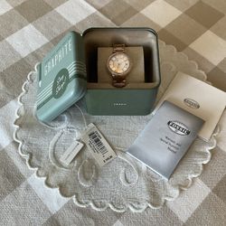 Women’s Fossil Fashion Watch in Original Box