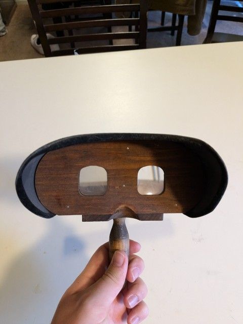 Antique Stereoscopic Viewer