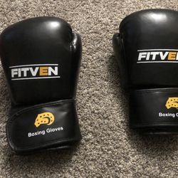 Boxing gloves
