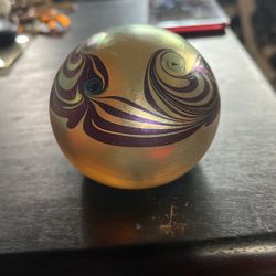 Beautiful Vintage Paper Weight