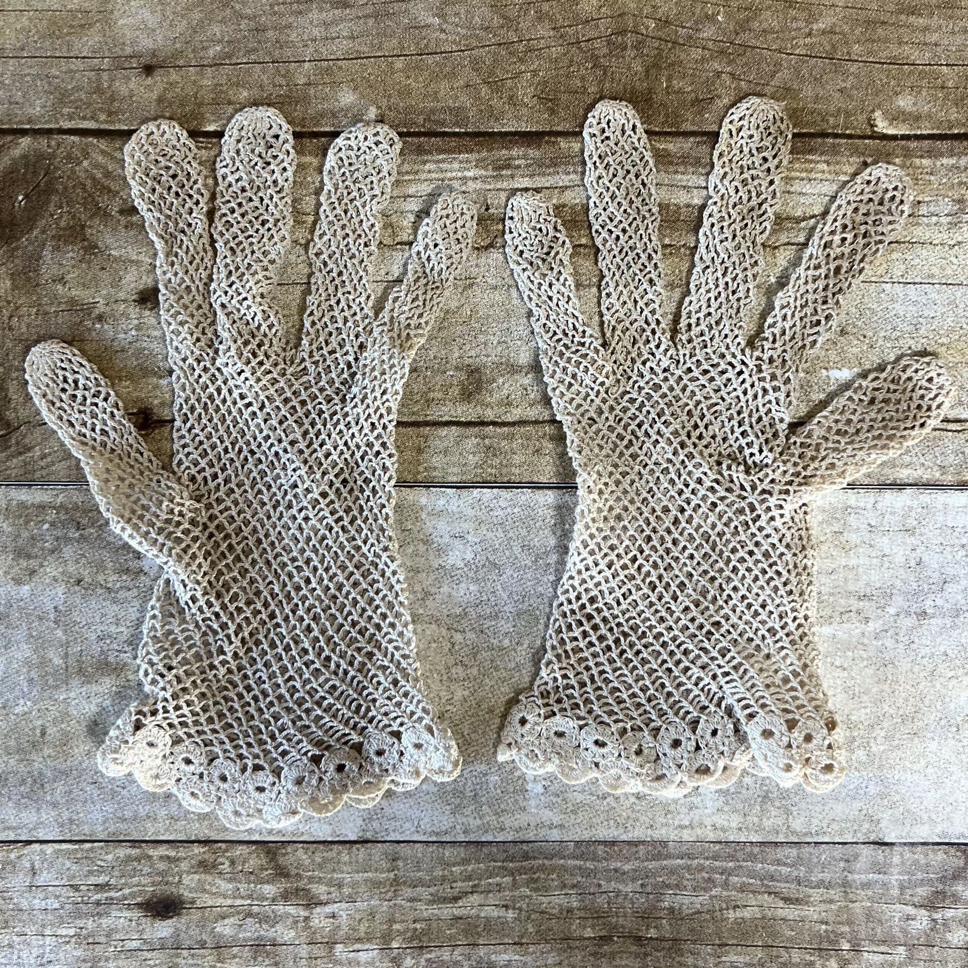 Vintage Women’s Gloves 