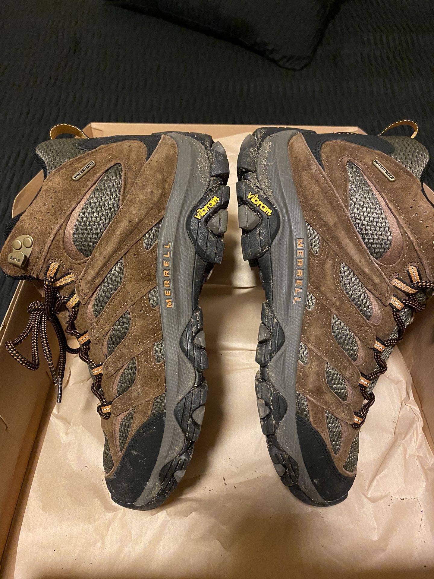 MOAB 3 Hiking Boots