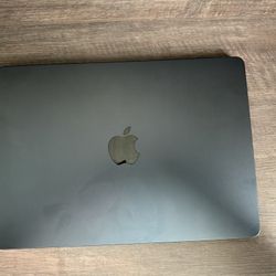 Apple MacBook Air M2 With Apple Care