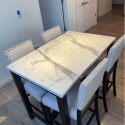 Modern Dining Table 