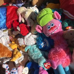 Large Box Full Of Beanie Babies Stuffed Animals 