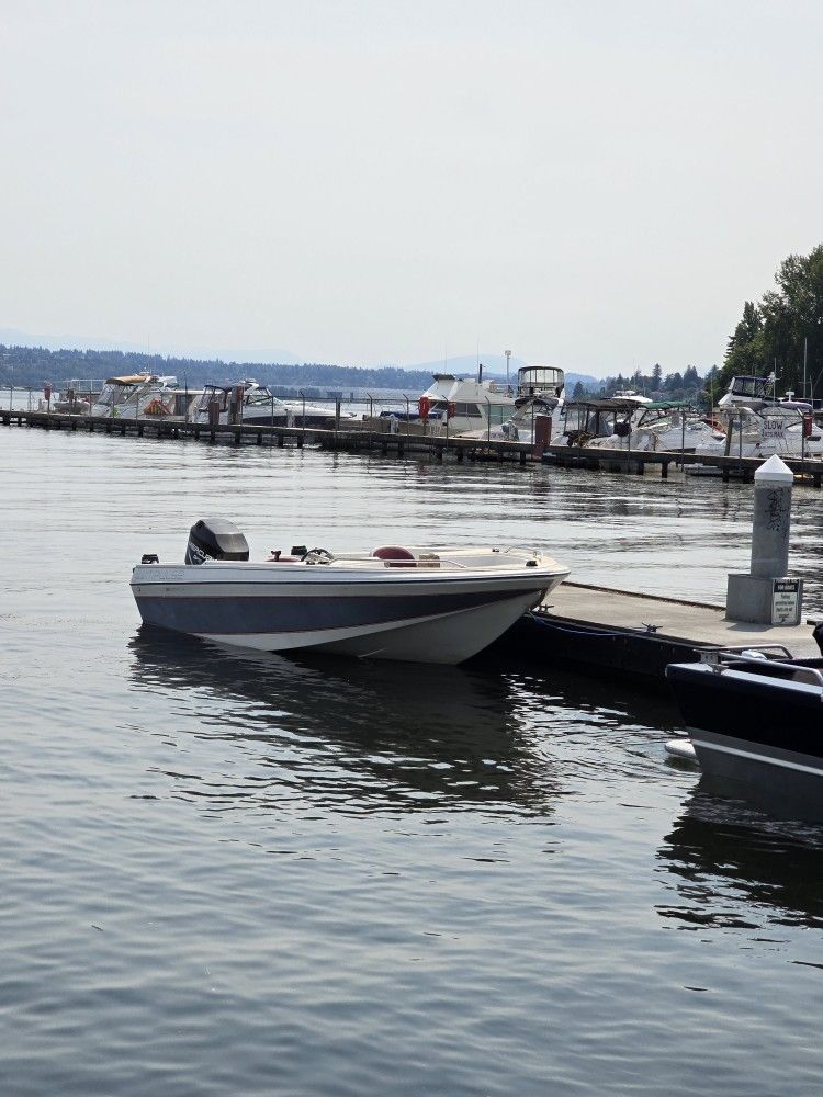 18' Impluse by GLASPLY