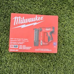 Milwaukee M12 23g Pin Nailer Tool Only New 