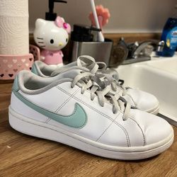 Women’s Mint Nike Shoes