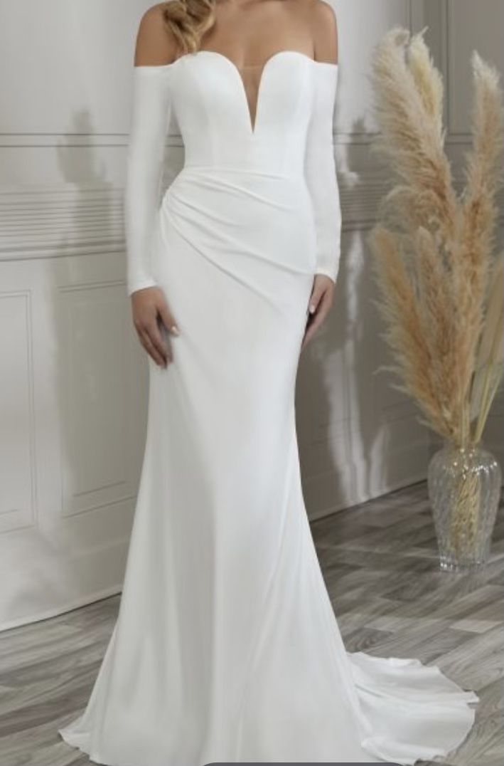 Wedding Dress -Brand New-Never Worn Size 14