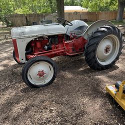 Tractor-Ford 8N