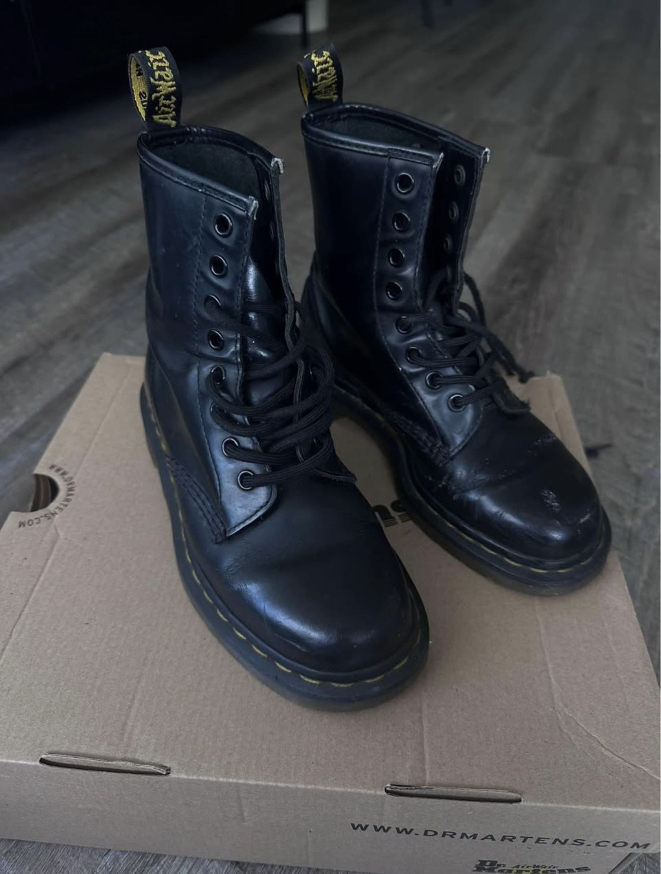 Dr. Martens 1460 Woman Boots
