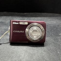 Nikon COOLPIX S210 8.0MP Digital Camera