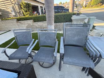 Outdoor dining table and 6 chairs.
